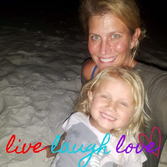 Meet your Posher, Erin - Picture 8 of 8